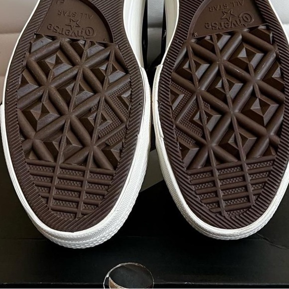 Leather chuck Taylor’s NWT - Picture 12 of 16